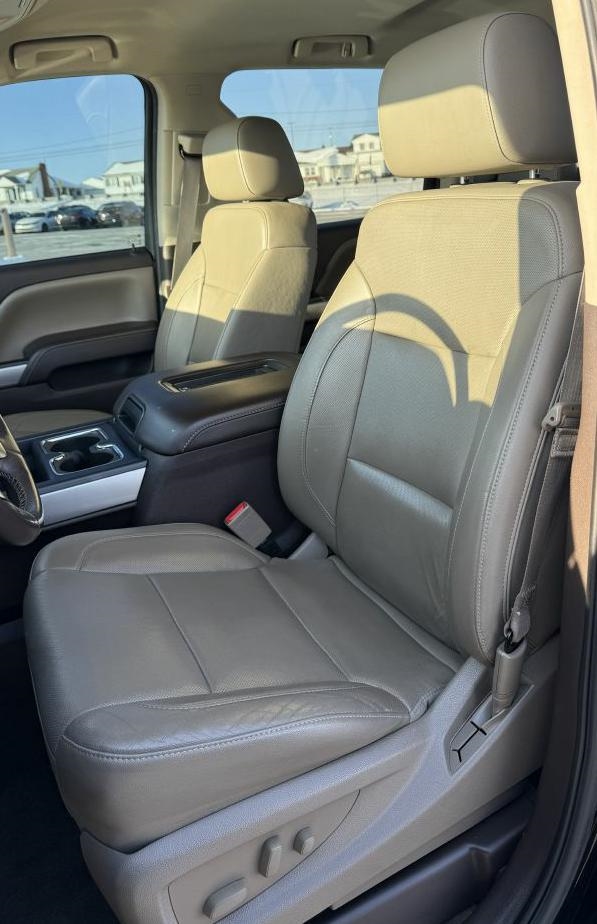 Chevrolet Silverado 1500 LTZ Crew Cab 4WD 2016