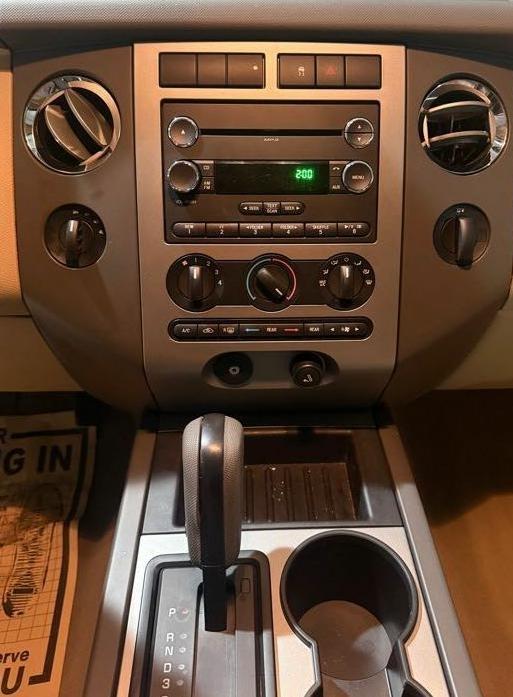 Ford Expedition XLT 4WD 2008