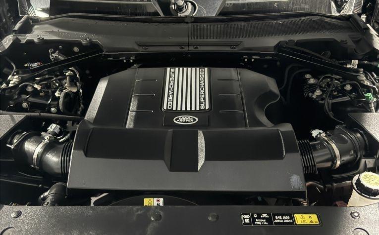 Land Rover Defender 110 P525 V8 2024