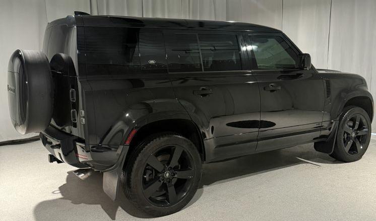 Land Rover Defender 110 P525 V8 2024