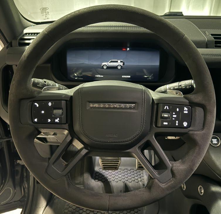 Land Rover Defender 110 P525 V8 2024