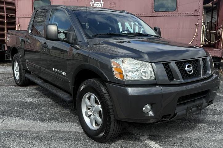 Nissan Titan  2011
