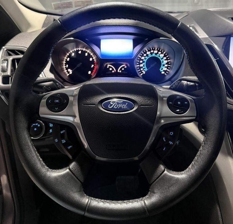 Ford Escape SEL 4WD 2013