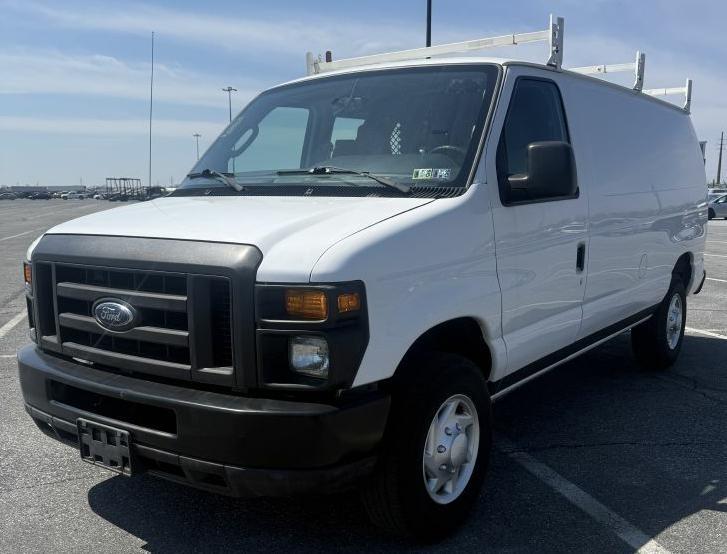 Ford Econoline E-250 2011