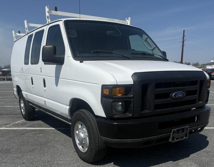 Ford Econoline E-250 2011