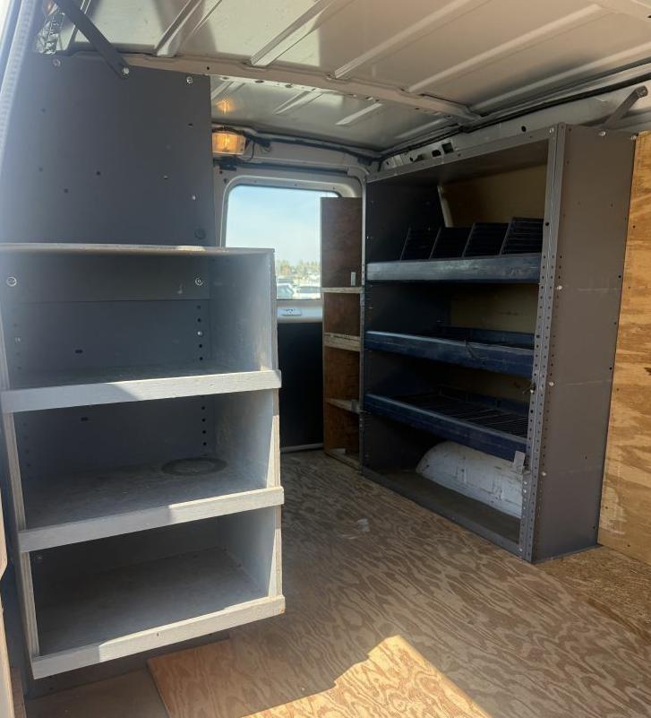 Ford Econoline E-250 2011