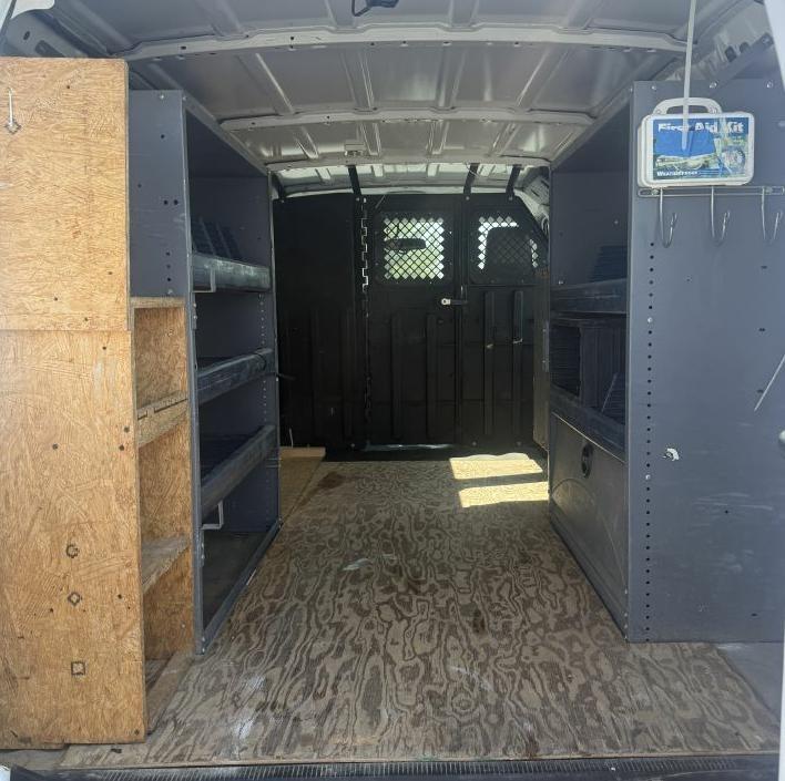 Ford Econoline E-250 2011