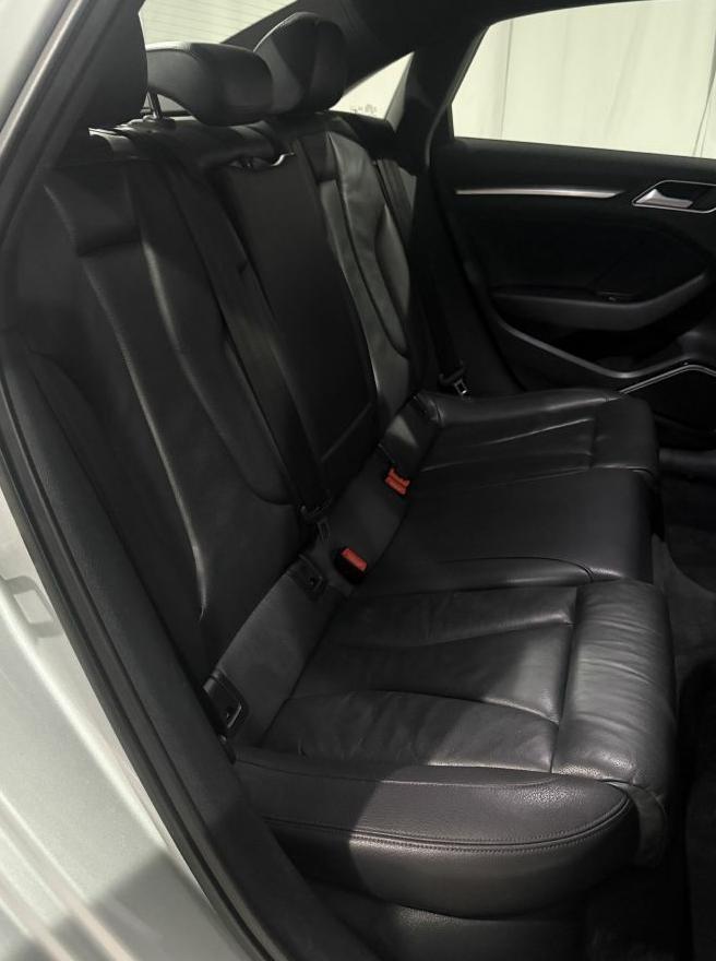Audi A3 2.0T Premium Sedan quattro S tronic 2015