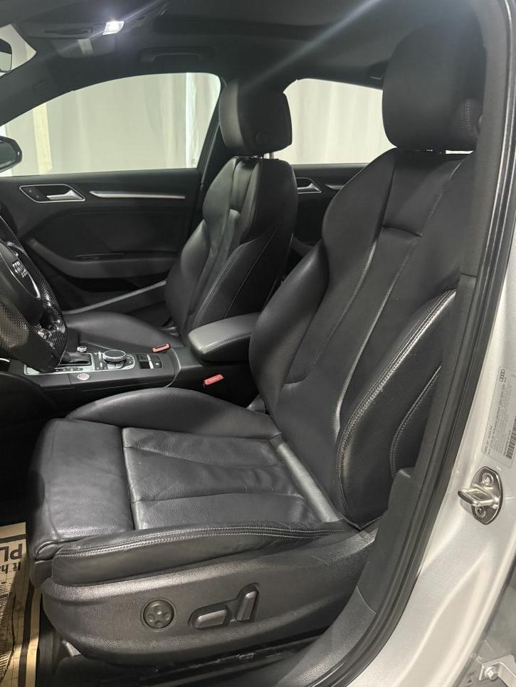 Audi A3 2.0T Premium Sedan quattro S tronic 2015