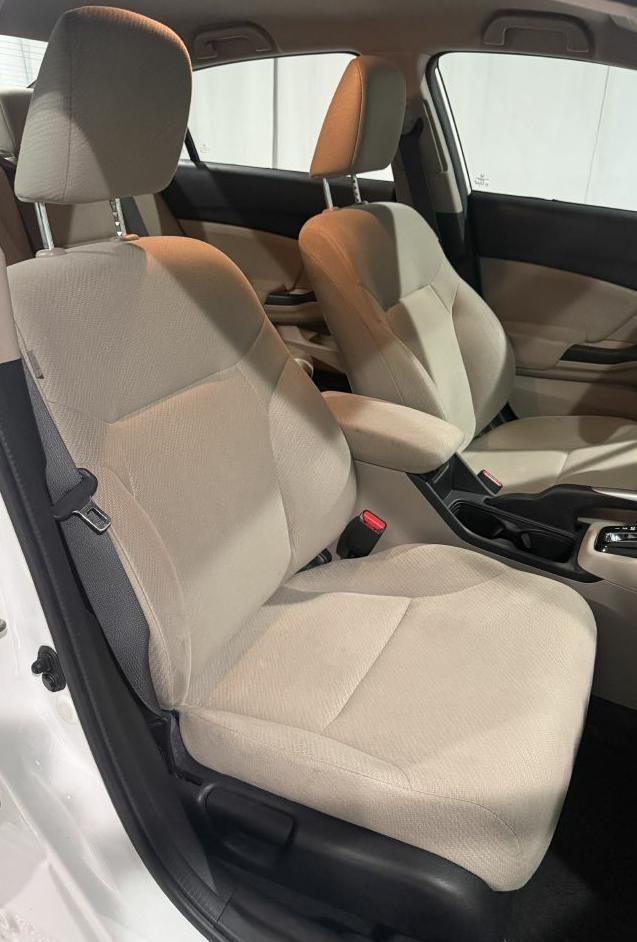 Honda Civic LX Sedan 5-Speed AT 2013