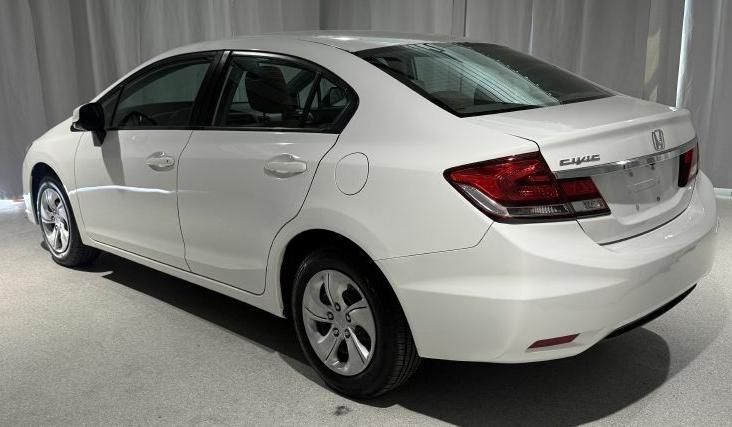 Honda Civic LX Sedan 5-Speed AT 2013