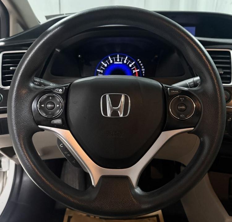 Honda Civic LX Sedan 5-Speed AT 2013