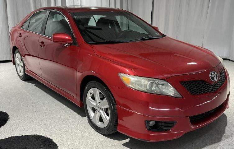 Toyota Camry Base 6-Spd AT 2011