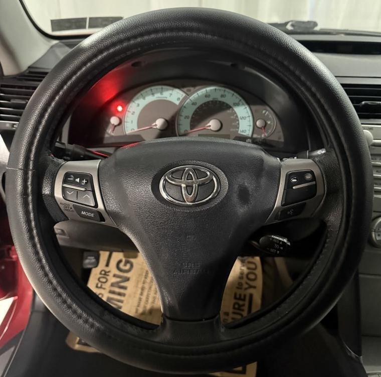 Toyota Camry Base 6-Spd AT 2011