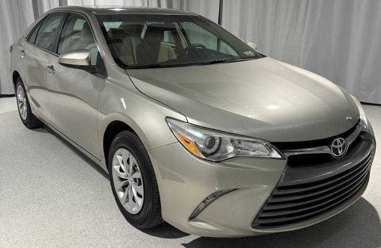 Toyota Camry SE 2017
