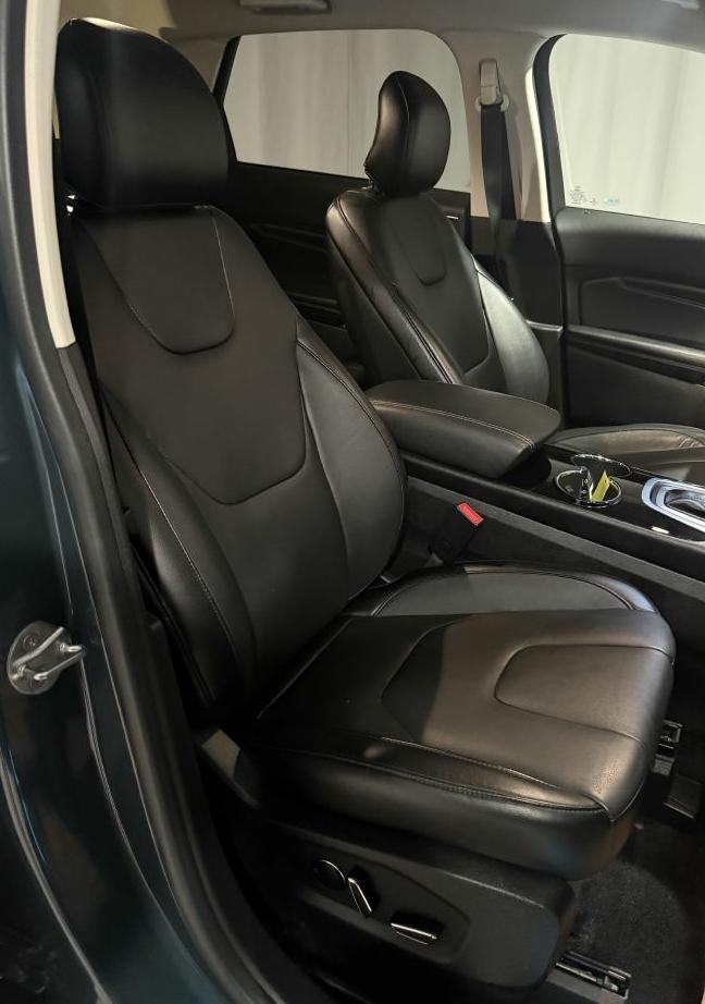 Ford Edge Titanium AWD 2016
