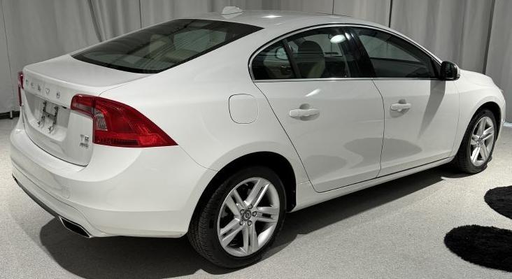 Volvo S40 T5 AWD 2014