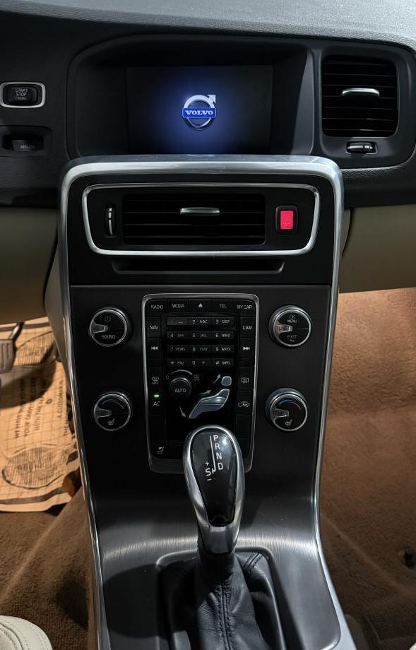 Volvo S40 T5 AWD 2014