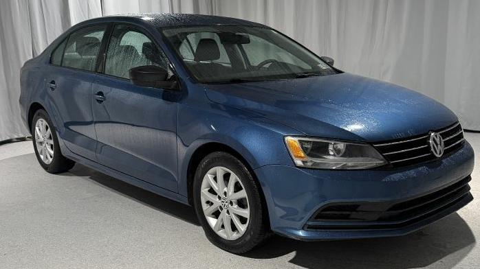 Volkswagen Jetta SE 6A 2015