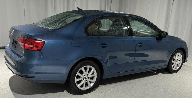 Volkswagen Jetta SE 6A 2015
