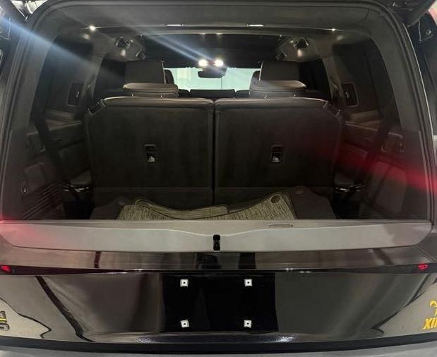 Rivian R1S Adventure 2024