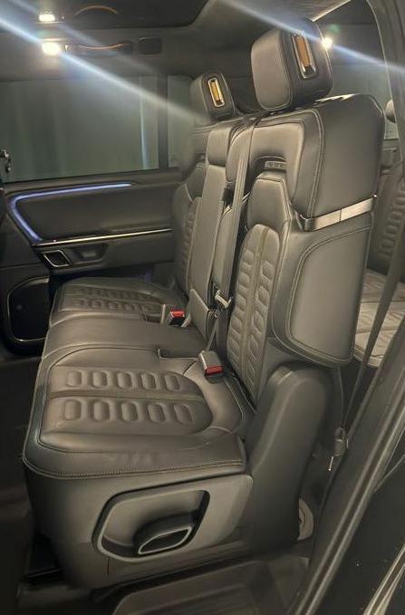 Rivian R1S Adventure 2024