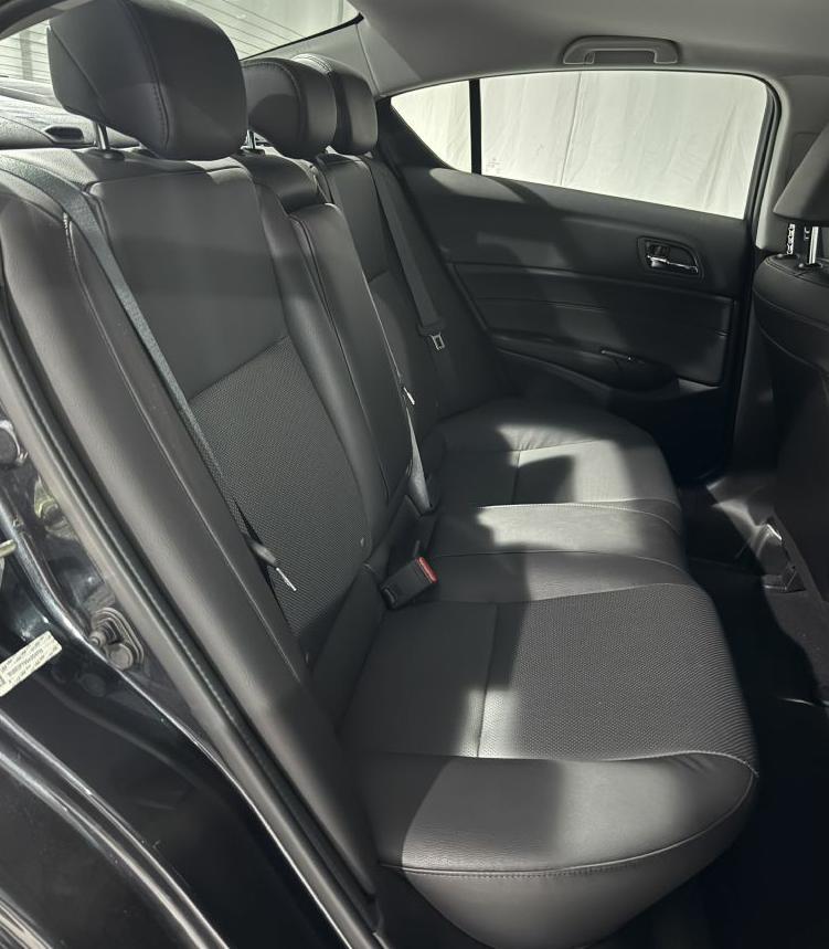Acura ILX 8-Spd AT w/ Premium Package 2016