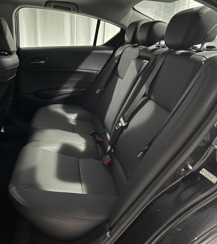Acura ILX 8-Spd AT w/ Premium Package 2016