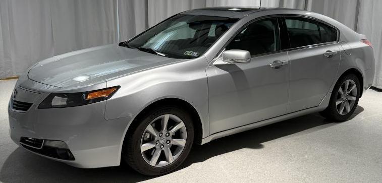 Acura TL 6-Speed AT with Tech Package and 18-In. WP 2013