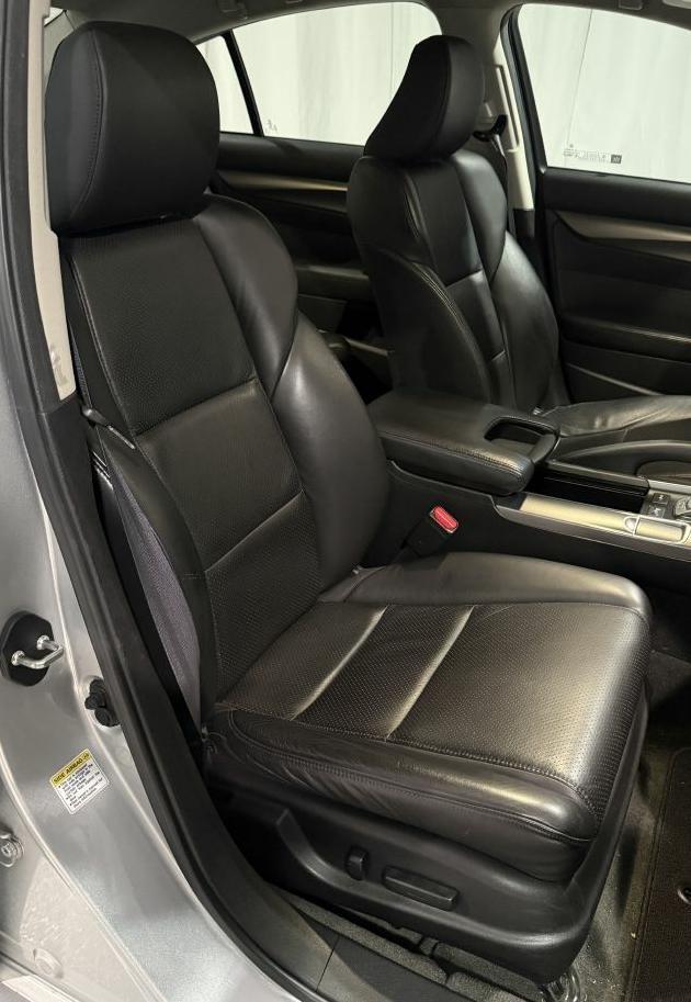Acura TL 6-Speed AT with Tech Package and 18-In. WP 2013