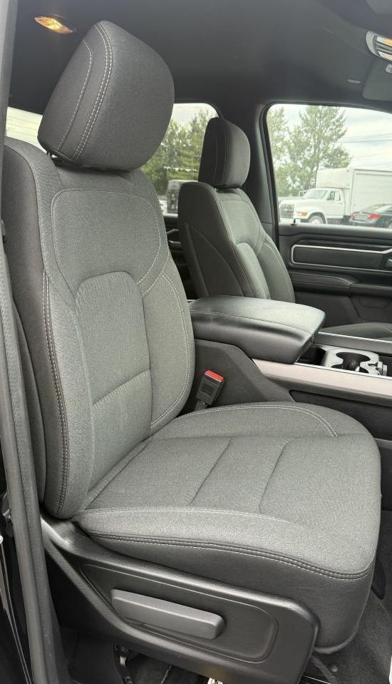RAM 1500 Big Horn Quad Cab 4WD 2022