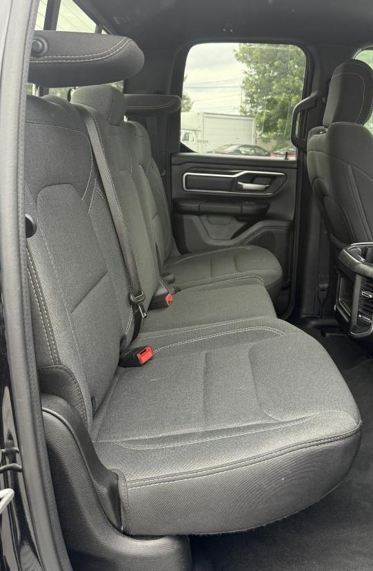 RAM 1500 Big Horn Quad Cab 4WD 2022