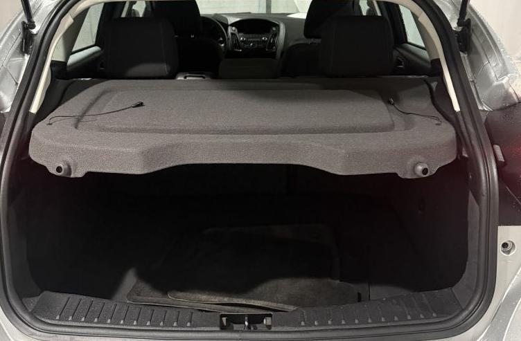 Ford Focus SE Hatch 2015