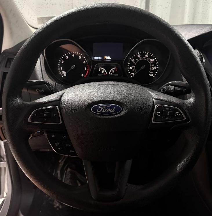 Ford Focus SE Hatch 2015