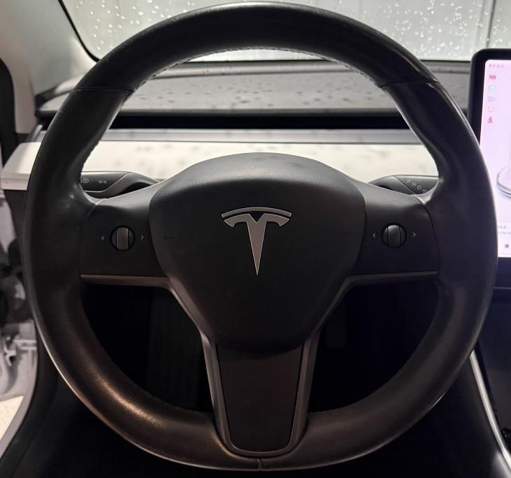 Tesla Model 3  2019