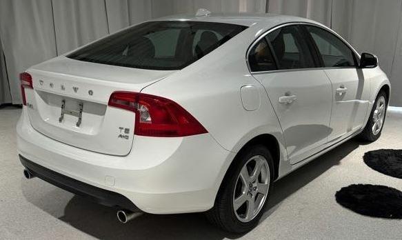 Volvo S40 T5 AWD 2013