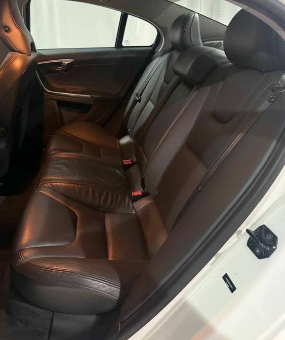 Volvo S40 T5 AWD 2013