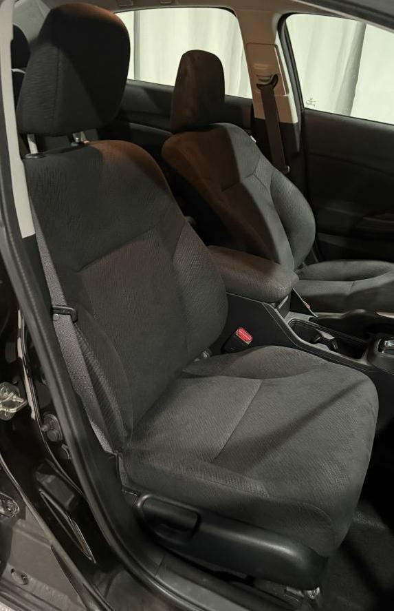 Honda Civic LX Sedan 5-Speed AT 2013