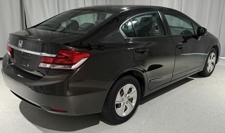 Honda Civic LX Sedan 5-Speed AT 2013
