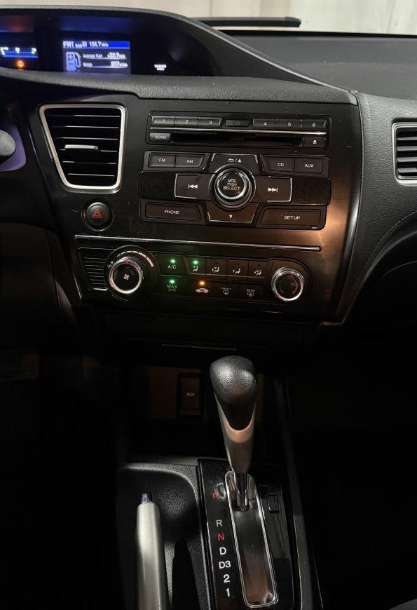 Honda Civic LX Sedan 5-Speed AT 2013