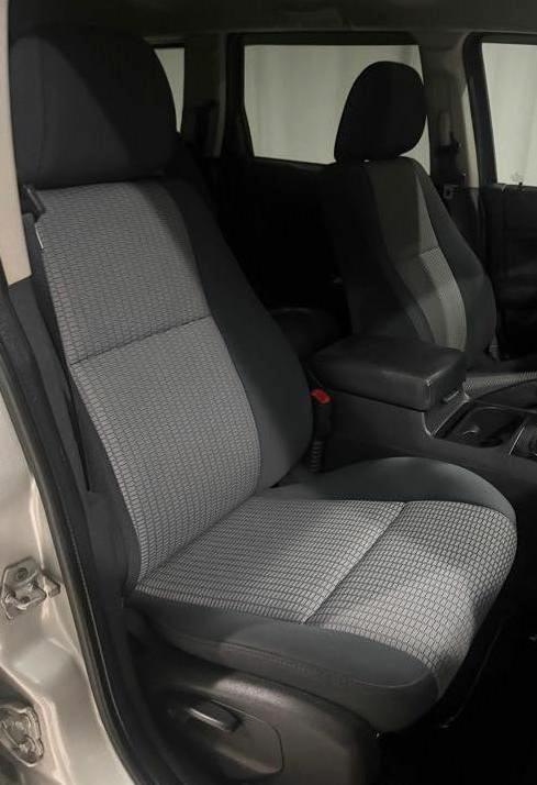 Jeep Grand Cherokee Laredo 4WD 2010