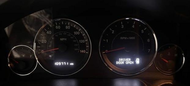 Jeep Grand Cherokee Laredo 4WD 2010