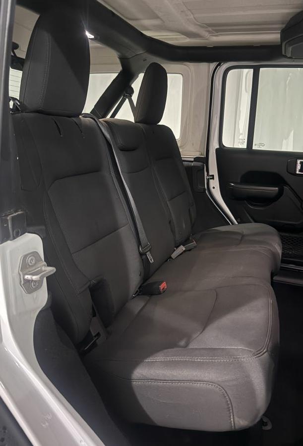 Jeep Wrangler Unlimited Sport 2018