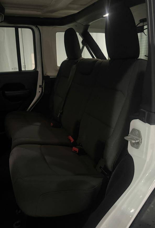 Jeep Wrangler Unlimited Sport 2018