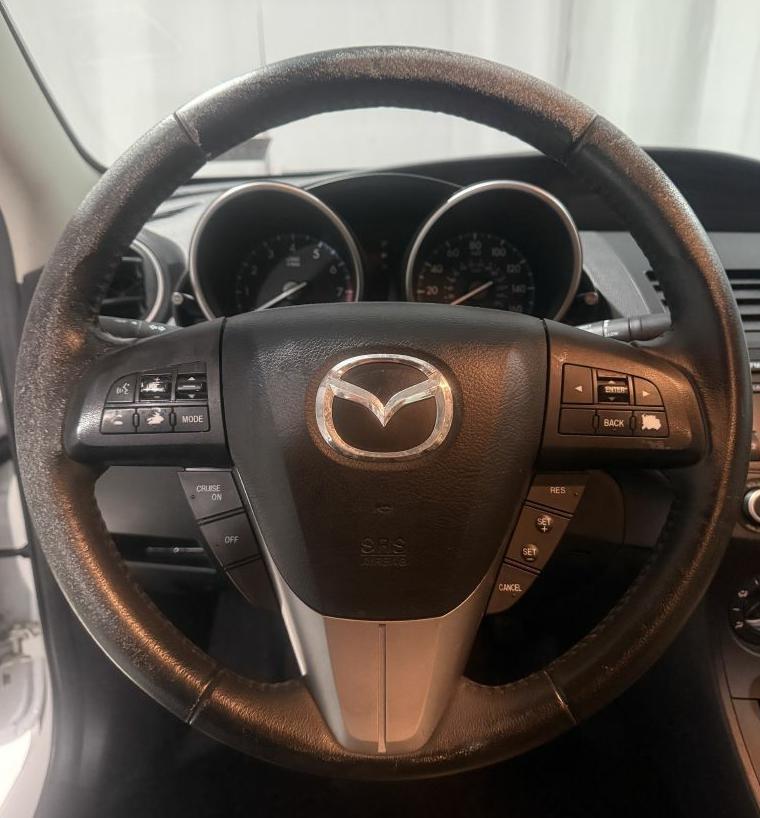 Mazda MAZDA3 i Touring 4-door 2012