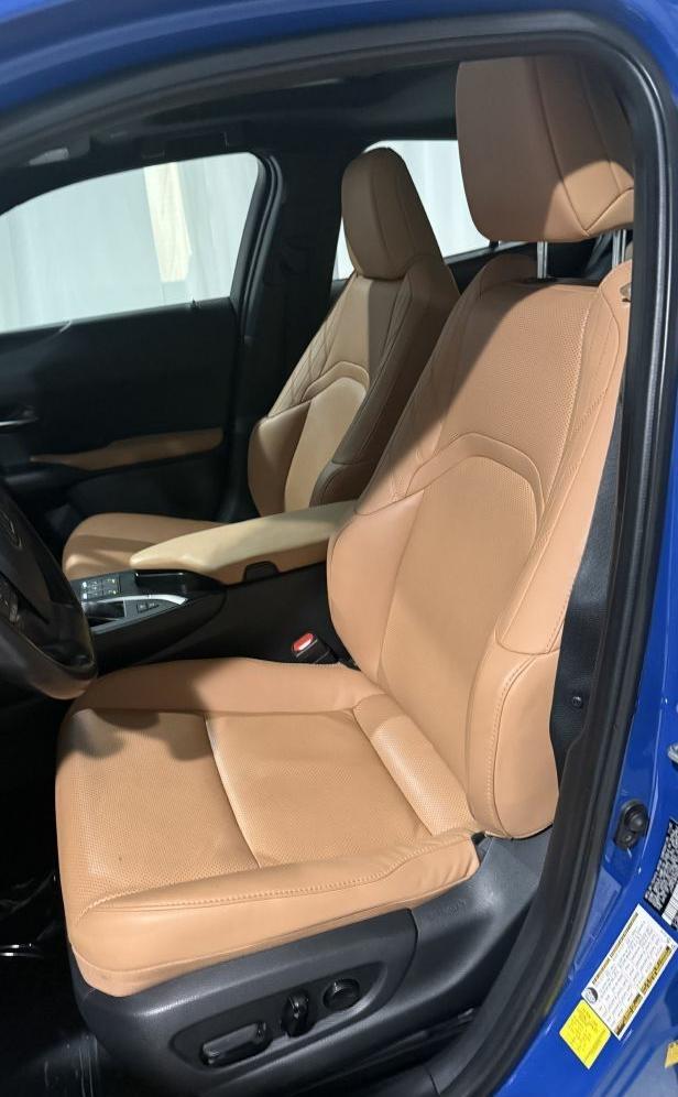 Lexus UX 250h Premium AWD 2024