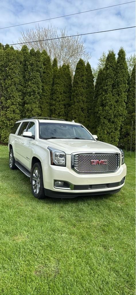 2015 GMC Yukon XL SLT 1/2 Ton 4WD