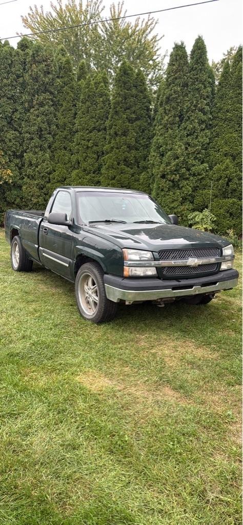 2003 Chevrolet Silverado 1500 LS Long Bed 2WD