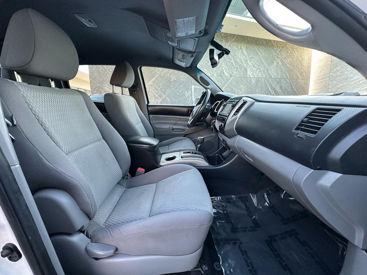 Toyota Tacoma PreRunner Double Cab Auto 2WD 2013