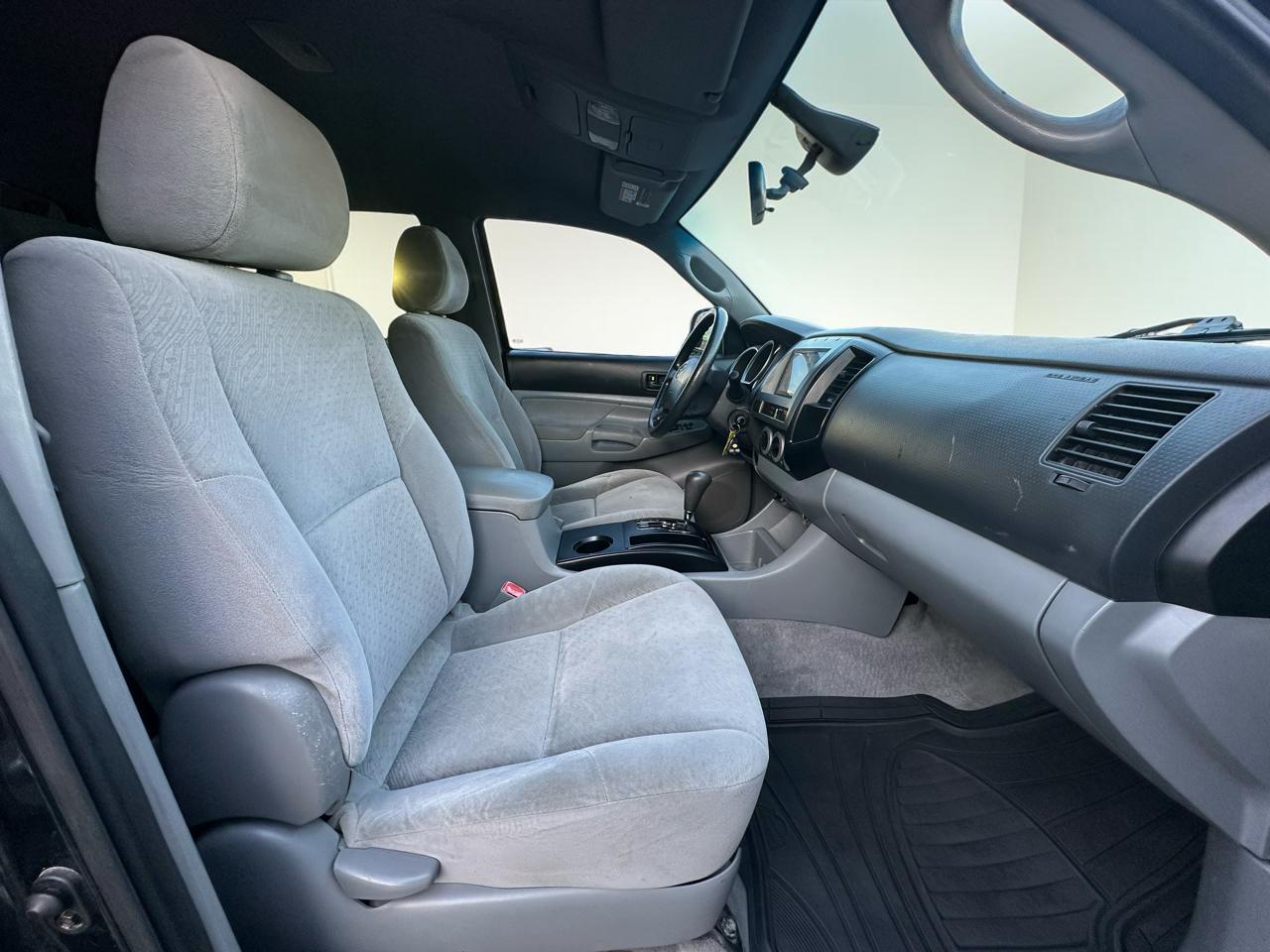 Toyota Tacoma PreRunner Double Cab V6 Auto 2WD 2006